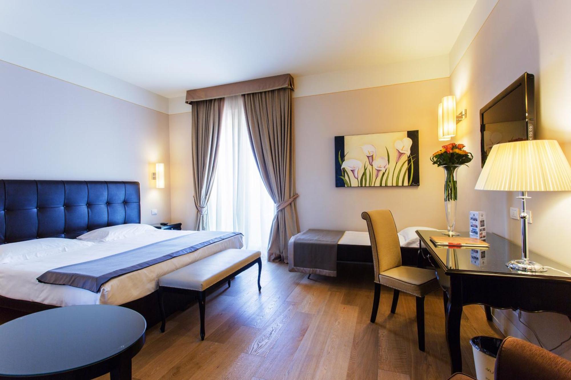 Triple Room,62394442:JPEG